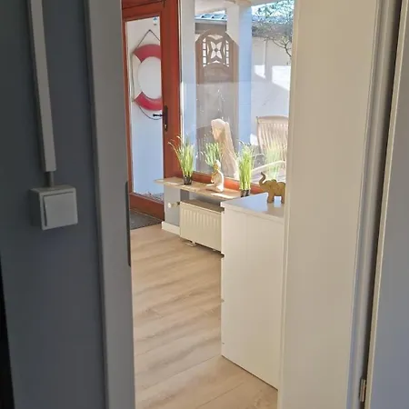 Strandnah An Der Foerde