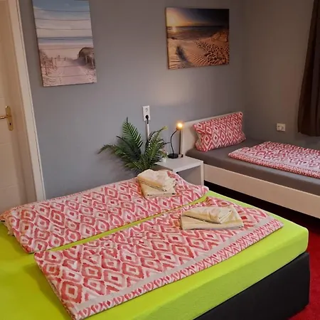 Strandnah An Der Foerde *