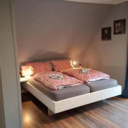 Strandnah An Der Foerde