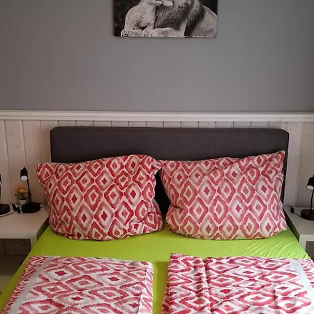 Strandnah An Der Foerde