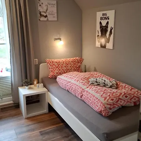 Knurrhahn Apartment *