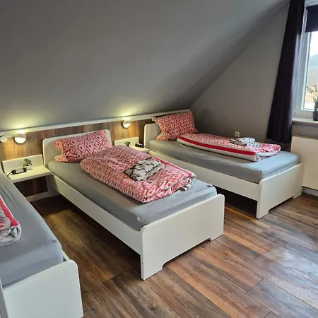 Strandnah An Der Foerde