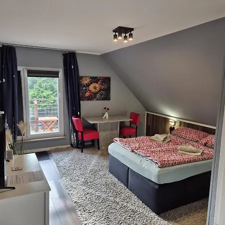 Strandnah An Der Foerde