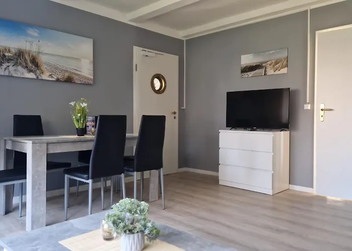 Strandnah An Der Foerde Glücksburg