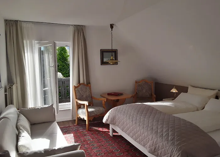 Strandnah An Der Foerde *