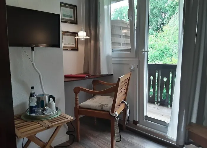 Strandnah An Der Foerde